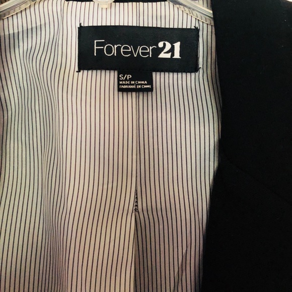 Black Blazer - Picture 3 of 5